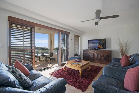 Salerno On The Beach - Hotel QLD 1