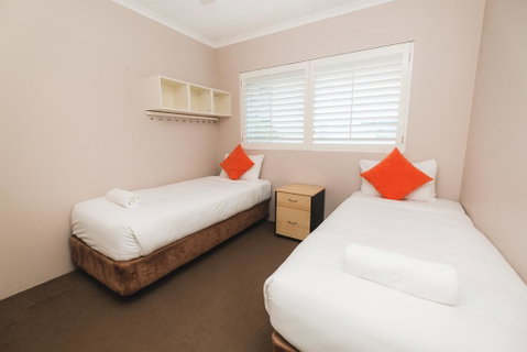Sanctuary Lake Apartments - Hotel QLD 2