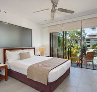 Sea Temple Palm Cove Luxury Studio 212