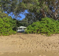 Seabreeze Beachfront - Clifton - Hotel QLD