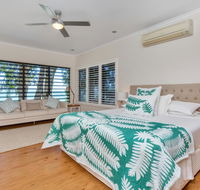 Seascape Luxury Beachfront House - Hotel QLD