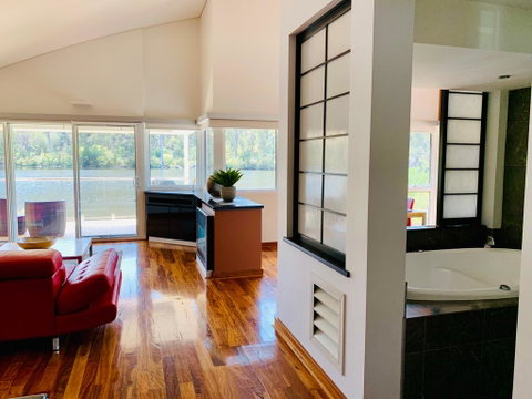 Silkwood Estate - Hotel QLD 3
