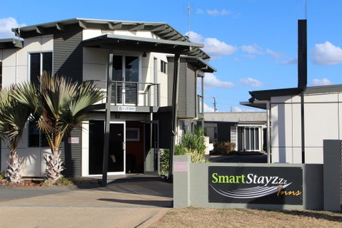 Smart Stayzzz Inns - Hotel QLD 0