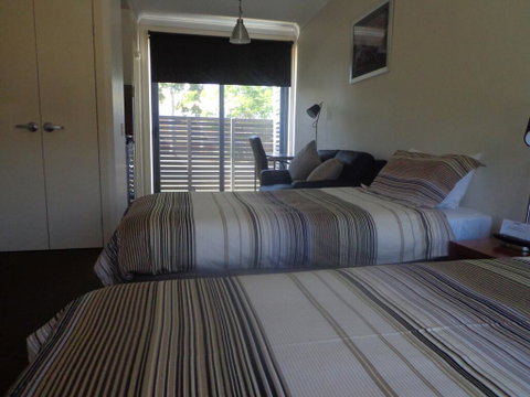 Smart Stayzzz Inns - Hotel QLD 1