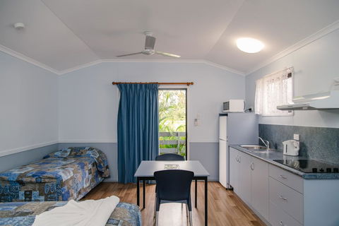 Southside Holiday Village - Hotel QLD 0