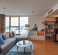 Spacious 2 Bedroom Flat In Wolli Creek - Hotel QLD