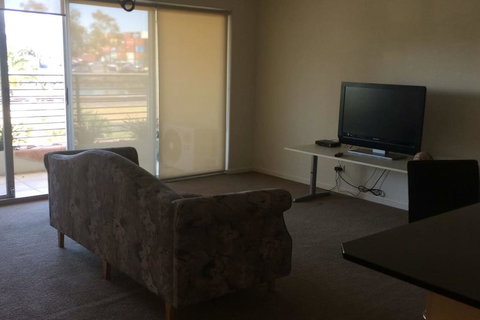 Spectacular River Views In Fabulous Footscray. - Hotel QLD 2