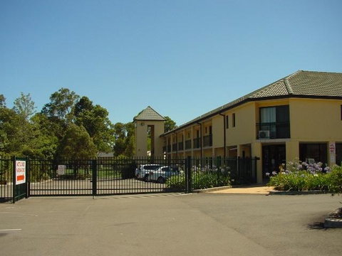 St Marys Park View Motel - Hotel QLD 3