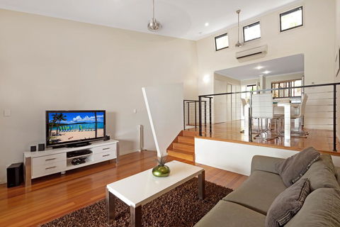Stunning Panorama Apartments - Hotel QLD 3