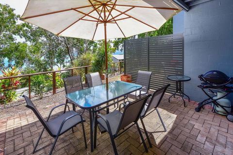 Sunset Waters Apartments - Hotel QLD 0