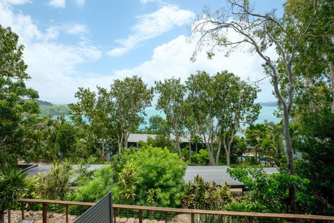 Sunset Waters Apartments - Hotel QLD 2