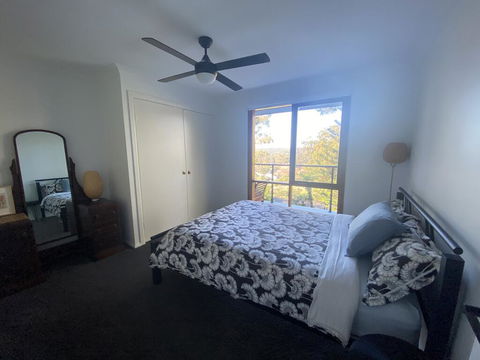 Surf Beach Holiday - Hotel QLD 1