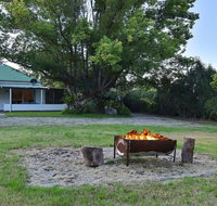 Tabitha Hill Cottage - Hotel QLD