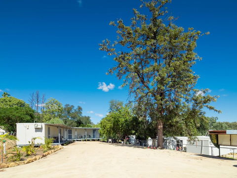 Taroom Caravan & Tourist Park - Hotel QLD 3