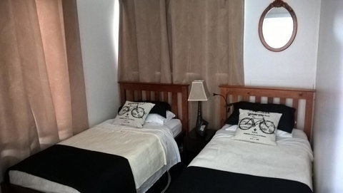 Stanley-upstairs - Hotel QLD 1