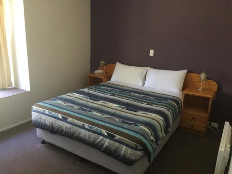 The Fox And Hounds Historic Hotel - Hotel QLD 10