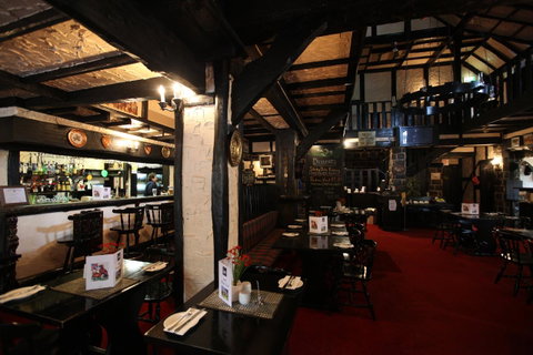 The Fox And Hounds Historic Hotel - Hotel QLD 35