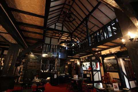 The Fox And Hounds Historic Hotel - Hotel QLD 36