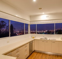 City Lights - Hotel QLD