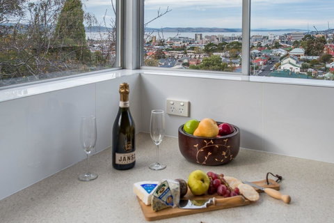 City Lights - Hotel QLD 18