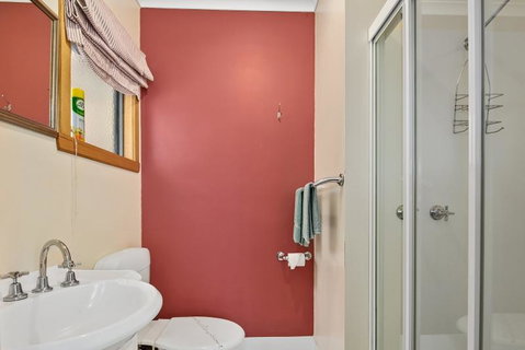 Green Views - Hotel QLD 6
