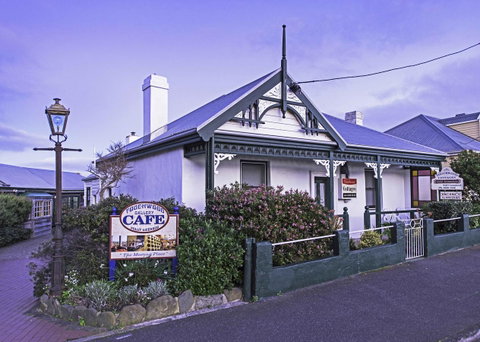 Touchwood Cottages - Hotel QLD 5