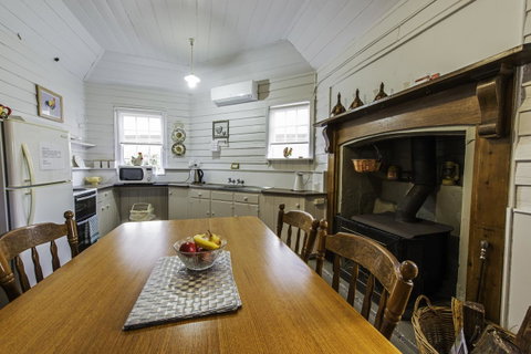 Touchwood Cottages - Hotel QLD 14