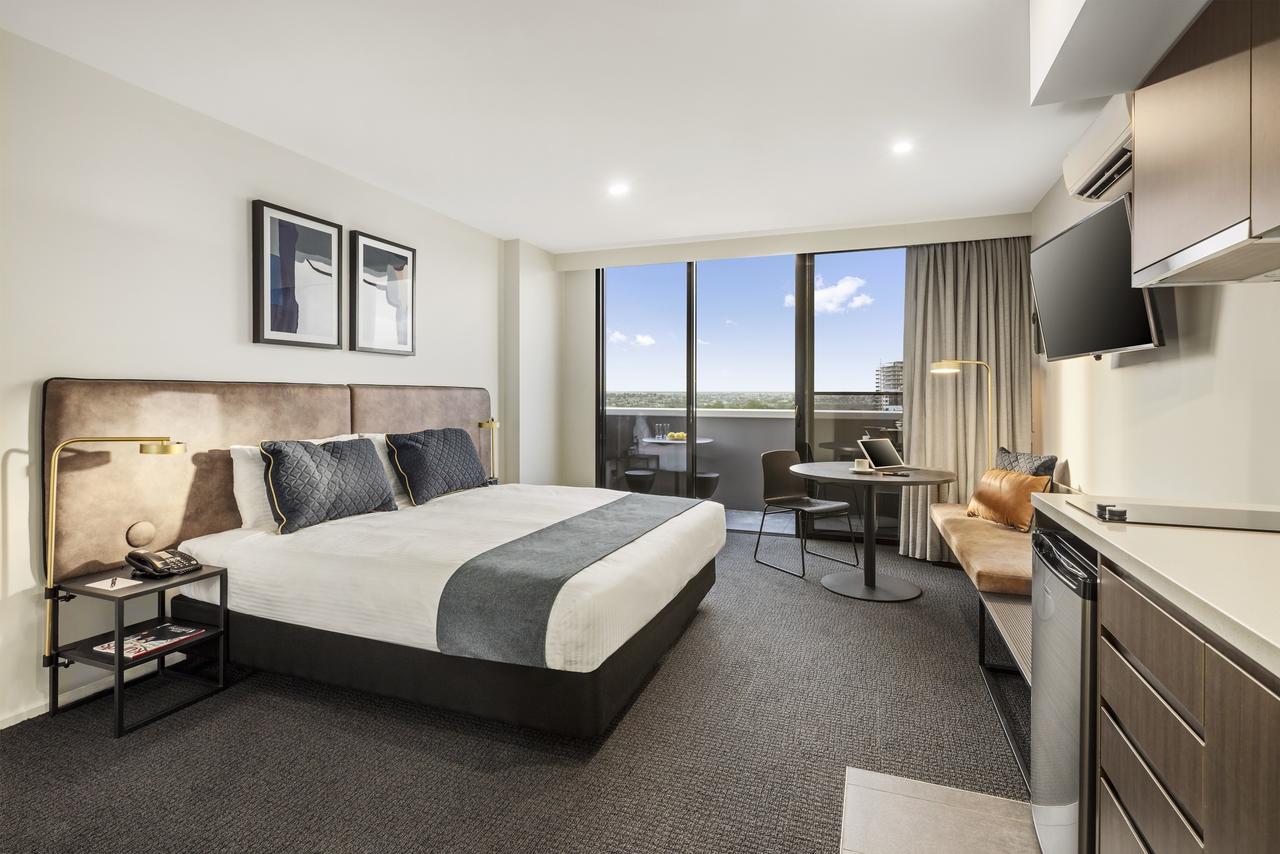 Altona VIC Hotel QLD