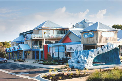 The Island Accommodation - Hotel QLD 0
