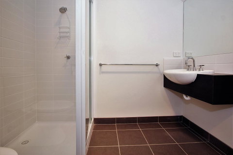 The Island Accommodation - Hotel QLD 5