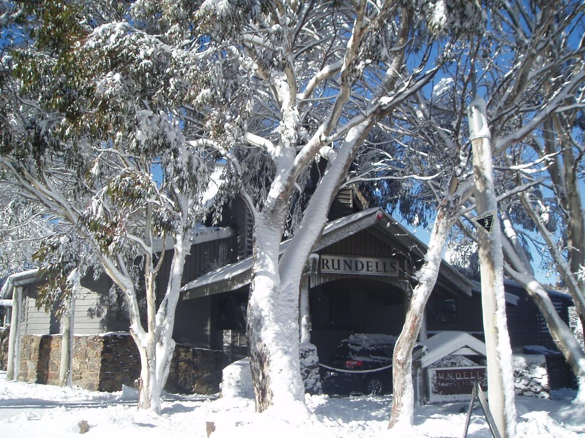 Hinnomunjie VIC Hotel QLD