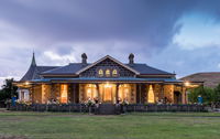 Book Alvie Accommodation Vacations Hotel QLD Hotel QLD