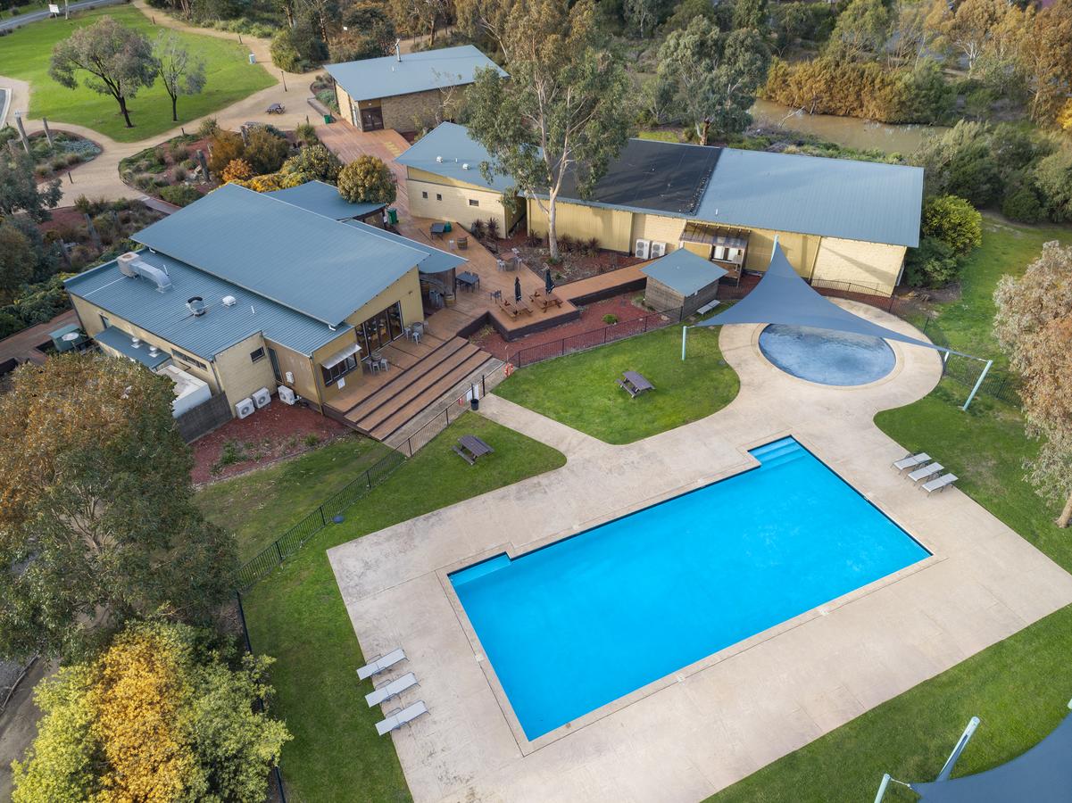 Cowes VIC Hotel QLD