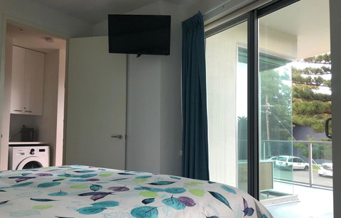 130 At The Waves - Hotel QLD 13