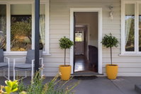 Book Hepburn Accommodation Vacations Hotel QLD Hotel QLD