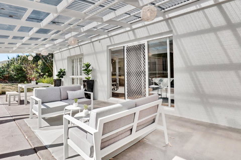 Sandymount - Hotel QLD 16