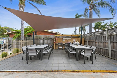 Allambi Holiday Apartments - Hotel QLD 10