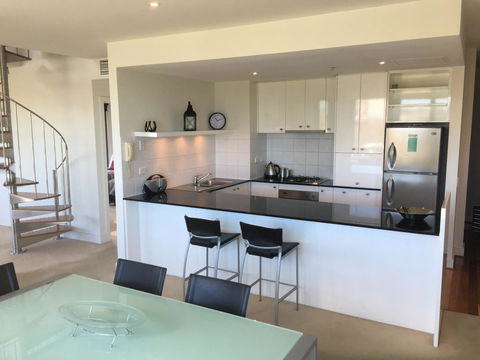 Geelong Waterfront Penthouse Apartment - Hotel QLD 11