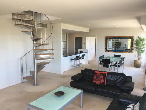 Geelong Waterfront Penthouse Apartment - Hotel QLD 3