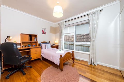Lovely 5BR Full House In Glen Waverley, Walk To Train, Bus & Shops - Hotel QLD 7