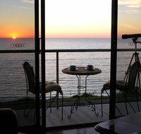 Clifftop Portland Vic - Hotel QLD