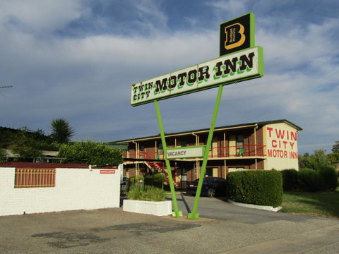 Twin City Motor Inn - Hotel QLD 1