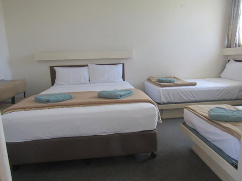 Twin City Motor Inn - Hotel QLD 4