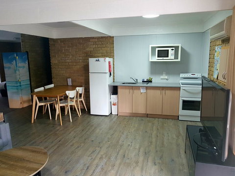 Tropicana Motor Inn - Hotel QLD 32