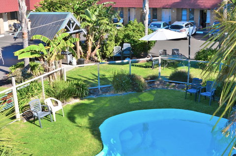 Tropicana Motor Inn - Hotel QLD 3