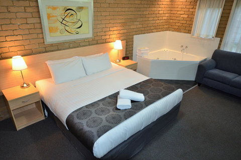 Tropicana Motor Inn - Hotel QLD 5