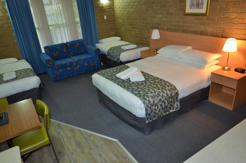 Tropicana Motor Inn - Hotel QLD 7
