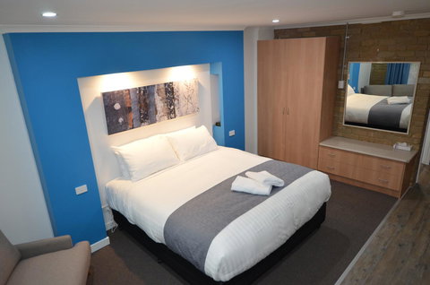 Tropicana Motor Inn - Hotel QLD 0