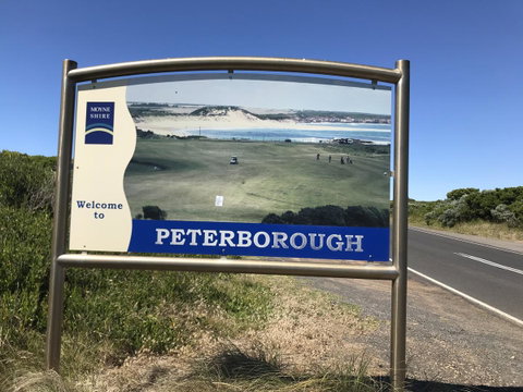 Sunsets On Martyrs Luxury Coastal Beach House Peterborough - Hotel QLD 29