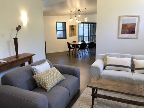 Saje\'s House & Pod - Hotel QLD 1